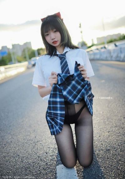 一个完美的结局免费观看_十万网红美女美酱